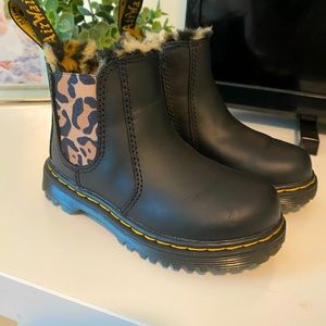 Toddler Dr. Martens !